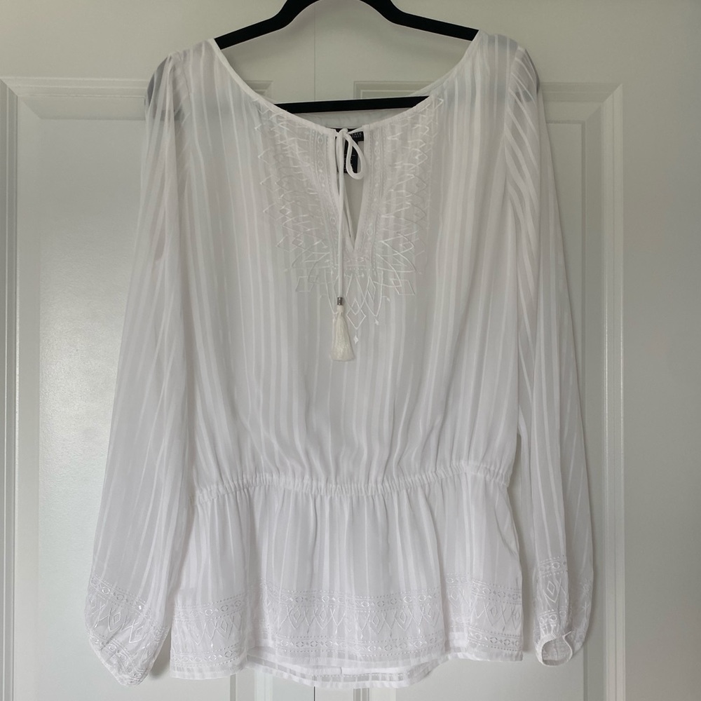 💐Spring Sale💐 White House Black Market Blouse